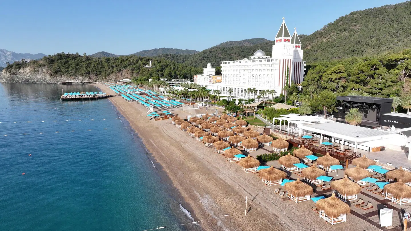 Nirvana Dolce Vita Strand
