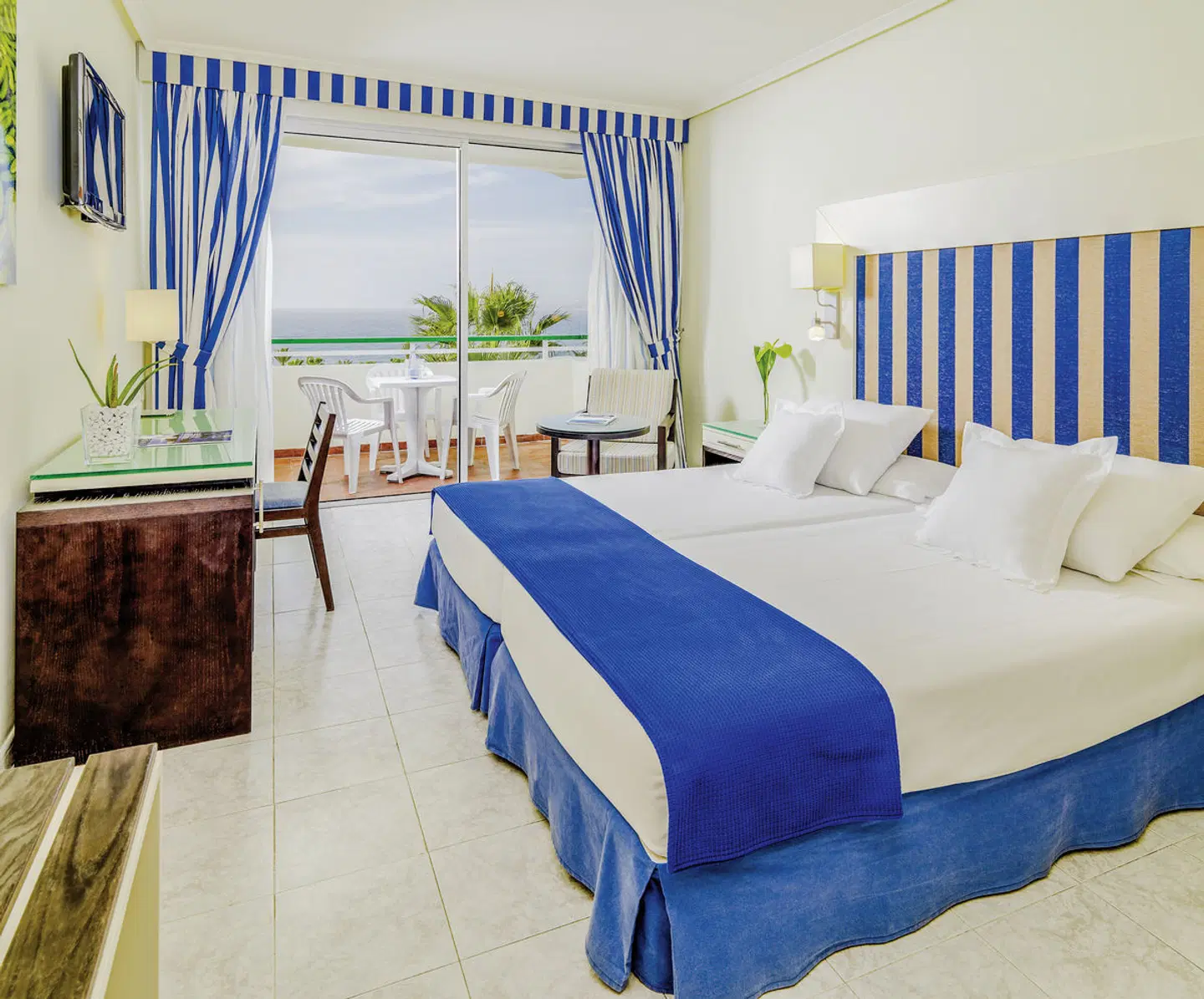 H10 Las Palmeras ROOM_EXAMPLE