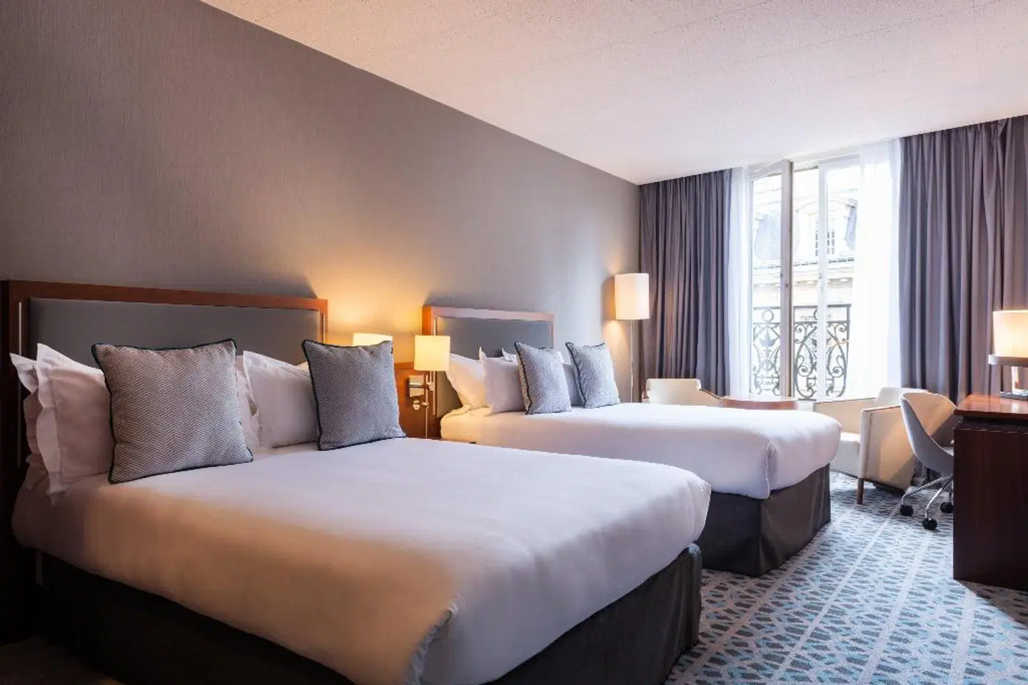 Crowne Plaza Paris-Republique ROOM_EXAMPLE