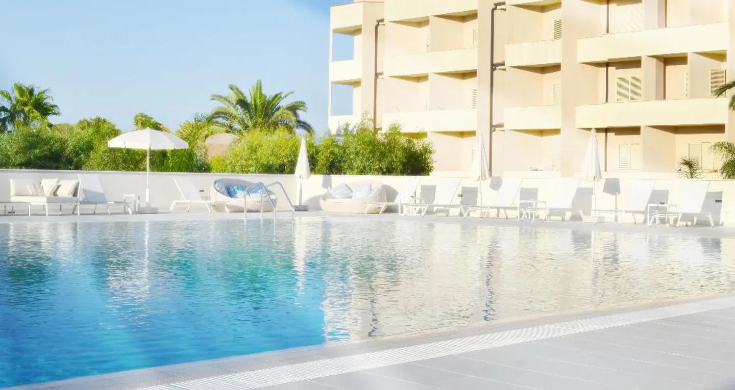 Grand Hotel President OUTDOOR_POOL