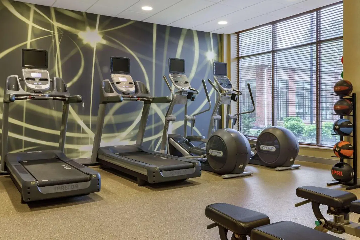 Hilton Garden Inn Stony Brook SPORTS_AND_LEISURE