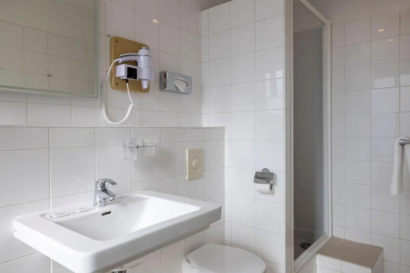 Hôtel Nude Paris Badezimmer