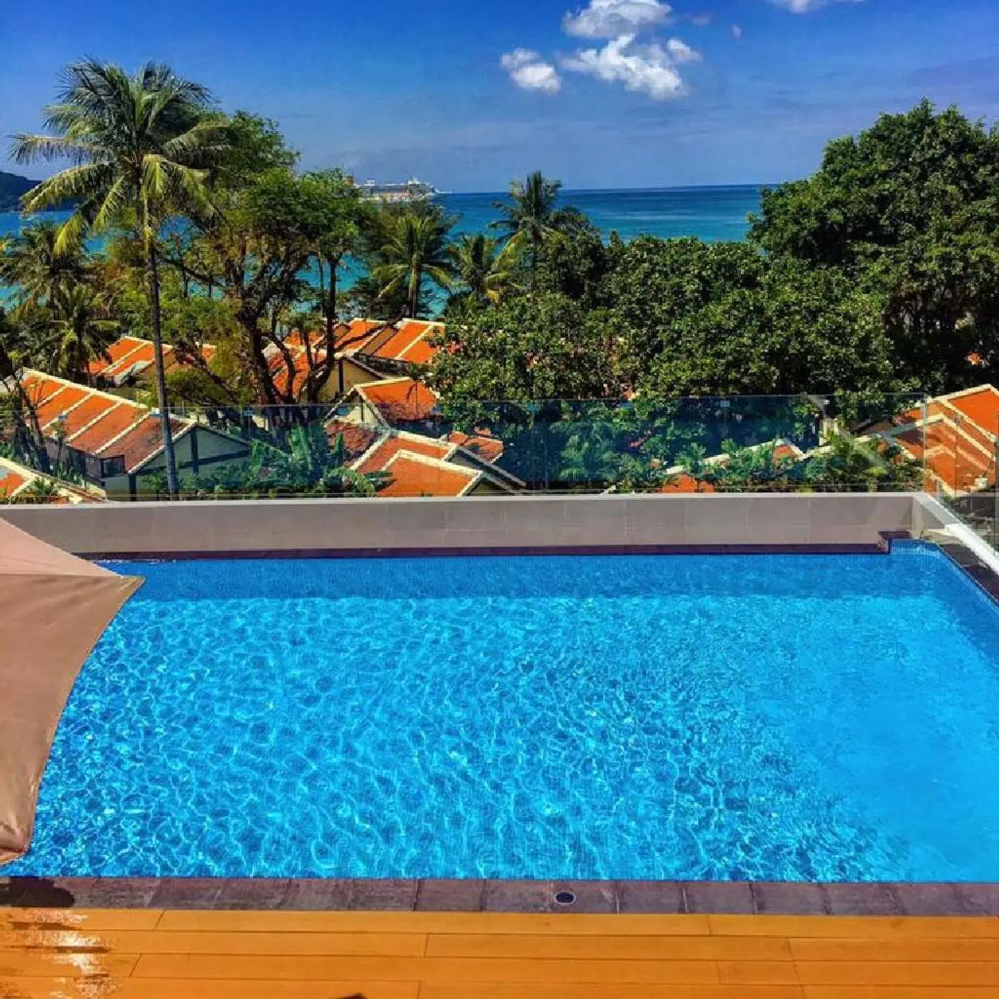 Clarian Hotel Beach Patong OUTDOOR_POOL