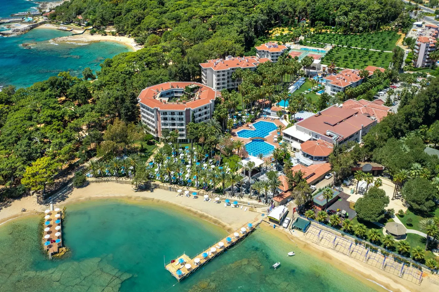 Utopia Resort & Residence EXTERIOR