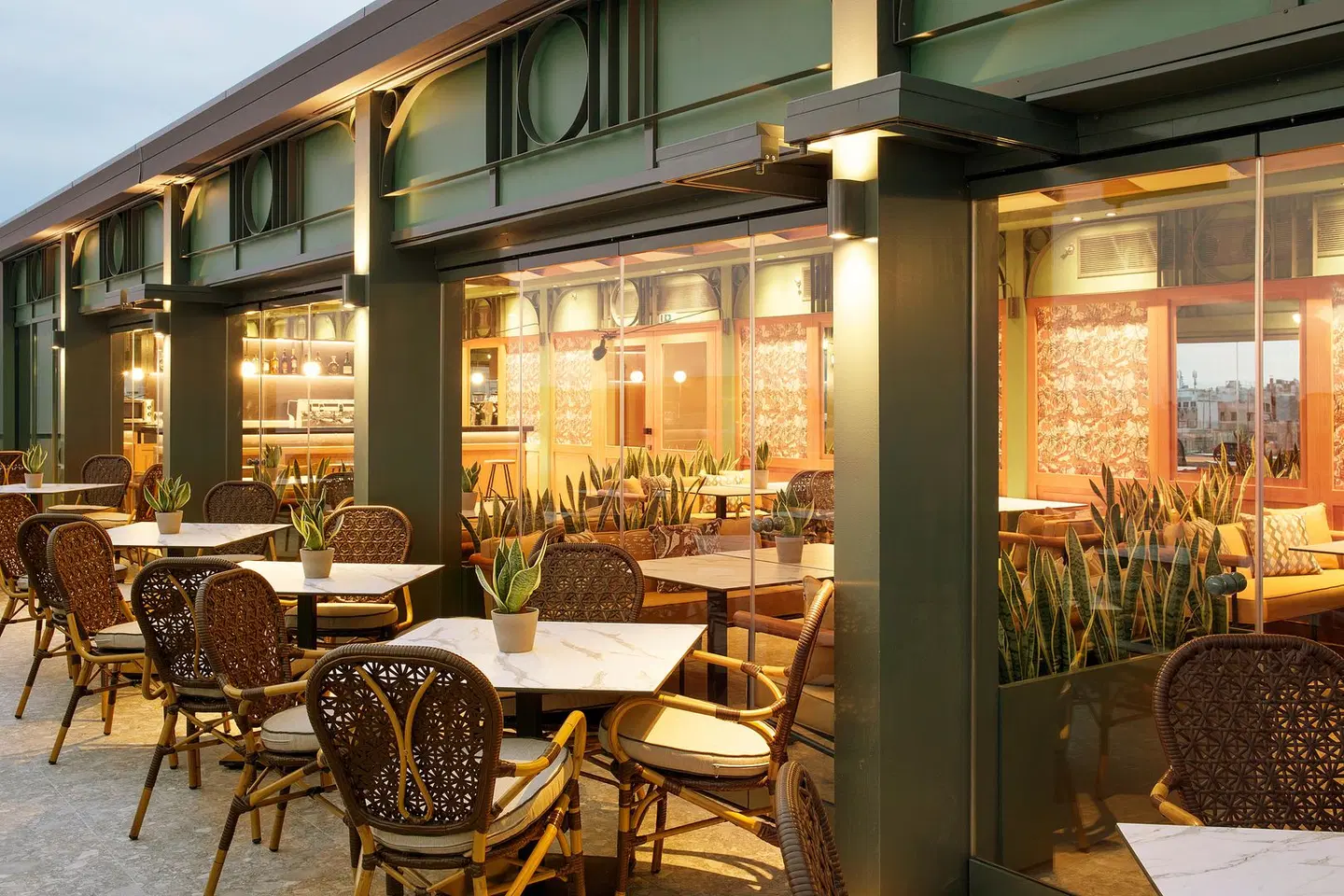 Zeus Essence Athens Central Terrasse