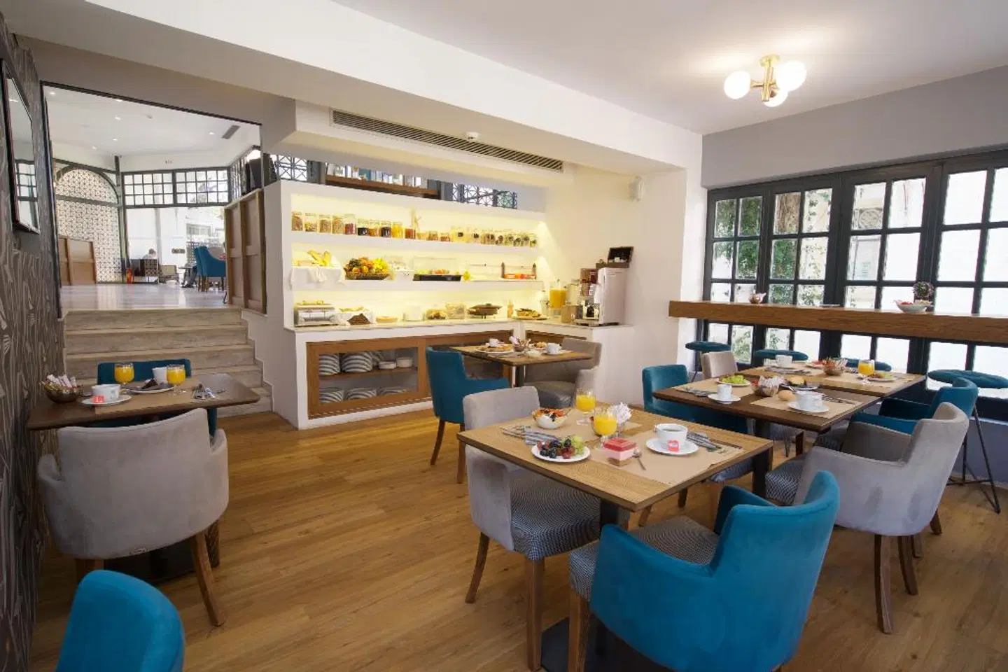 Mirabel City Center Hotel Bar