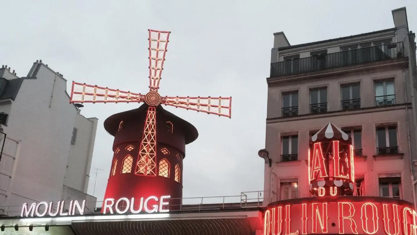 Moulin Plaza EXTERIOR