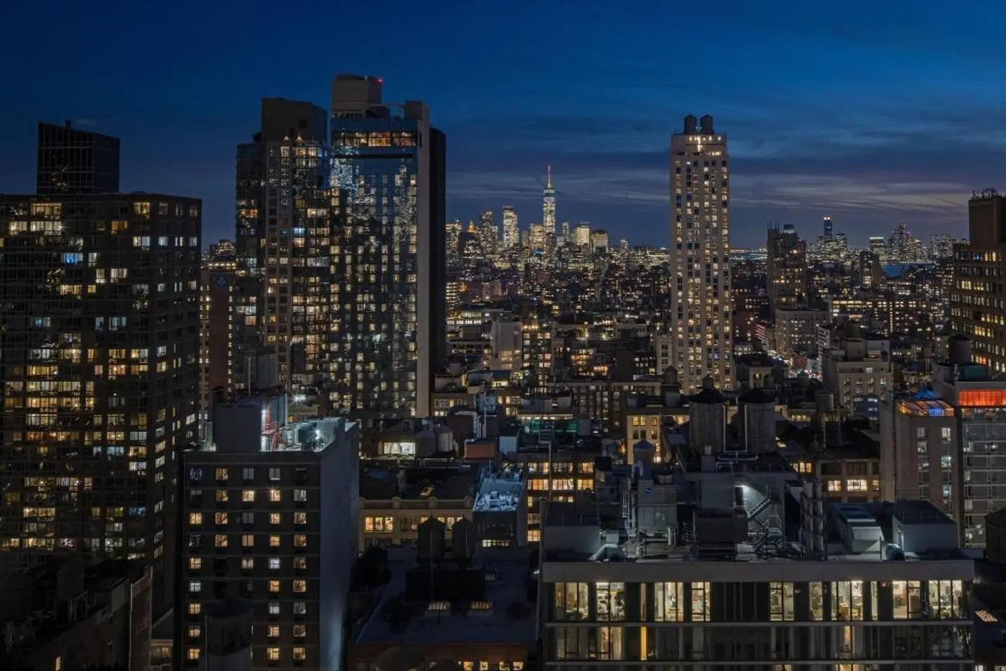Aloft New York Chelsea EXTERIOR
