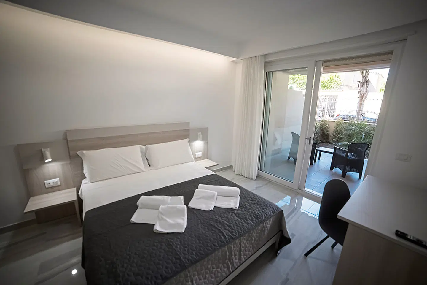 Middle Town Palace Tropea ROOM_EXAMPLE