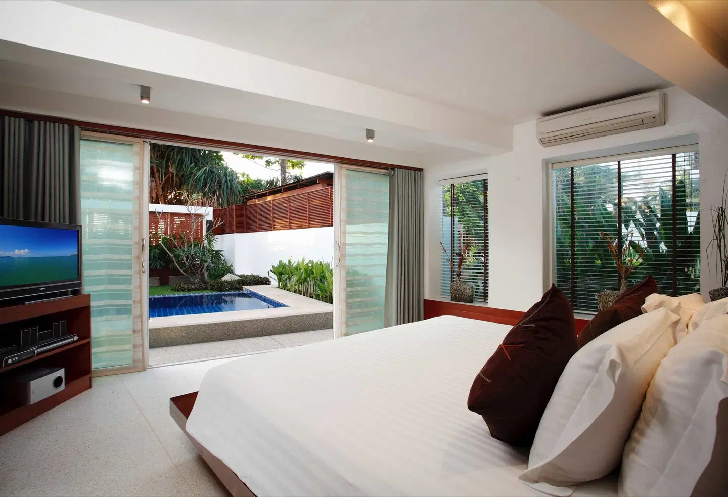 La Flora Resort Patong ROOM_EXAMPLE