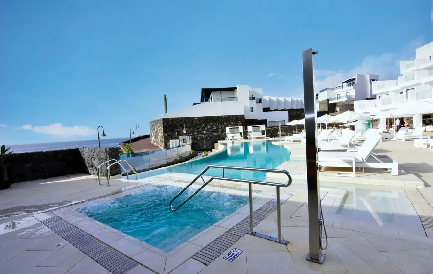 Royal Marina Suites Boutique Hotel OUTDOOR_POOL
