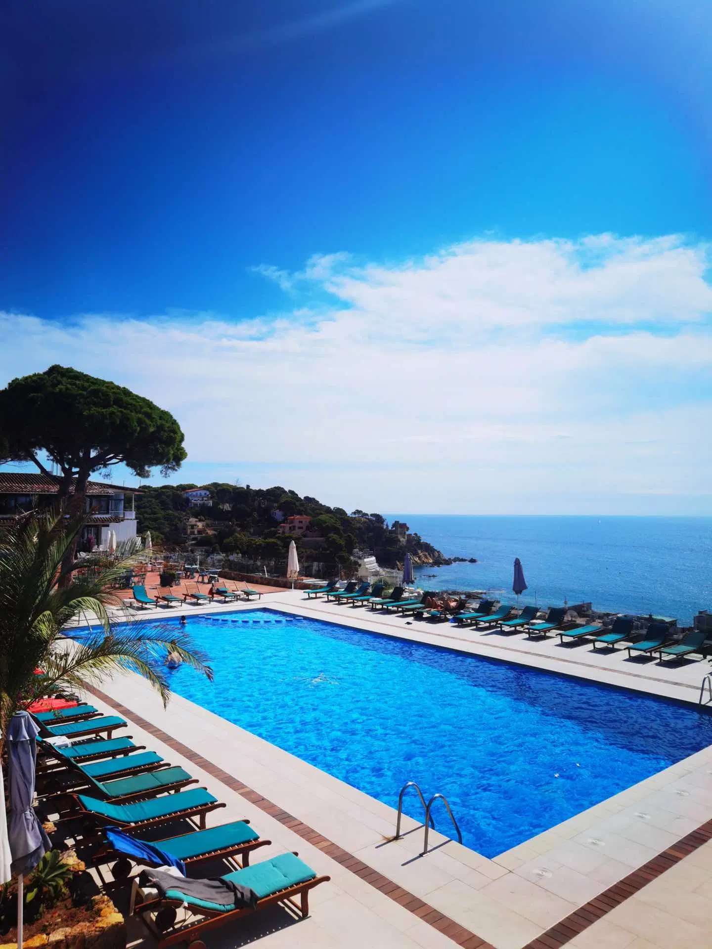 Roger de Flor by Seleqtta OUTDOOR_POOL