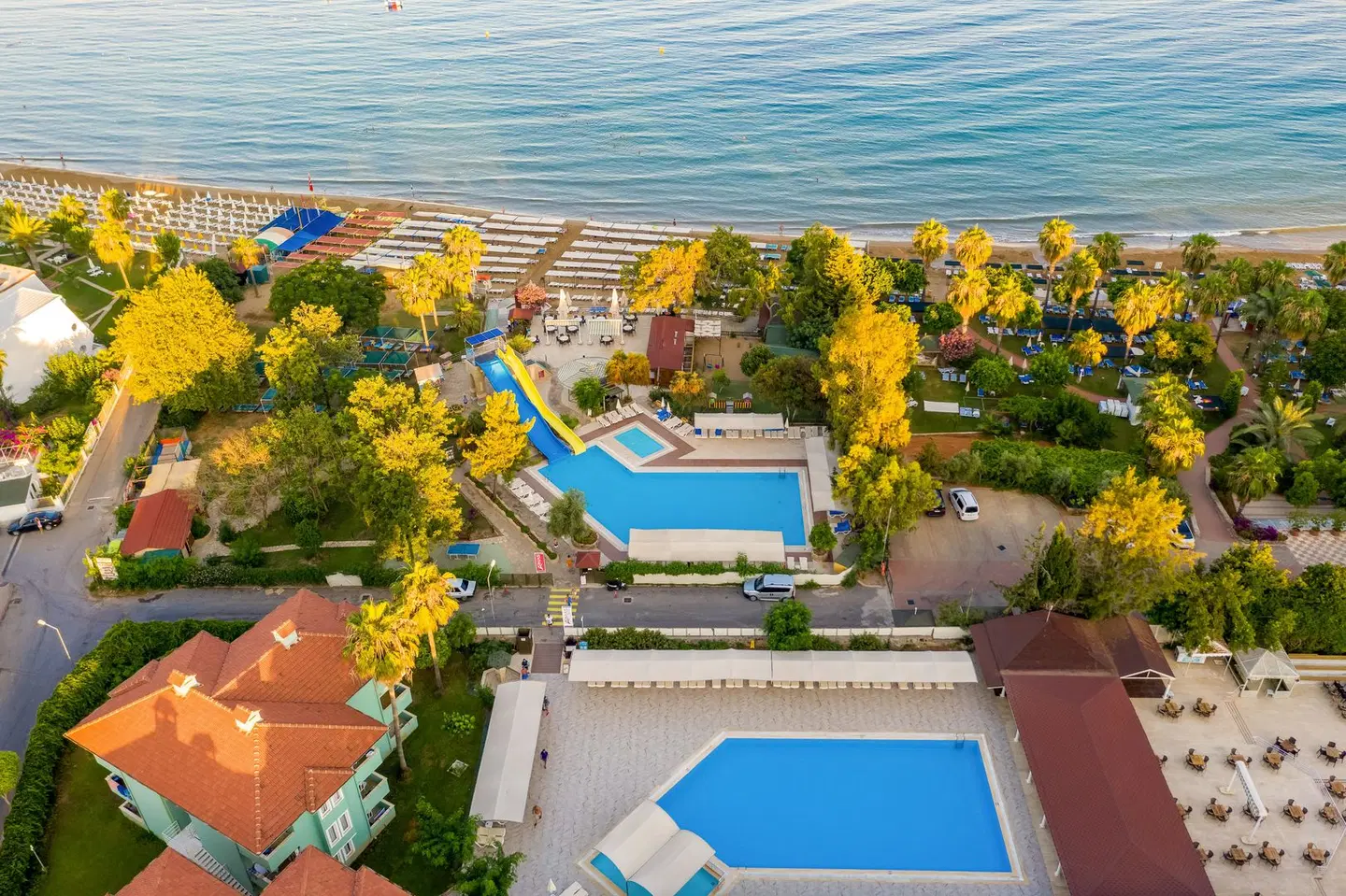 Armas Green Fugla OUTDOOR_POOL