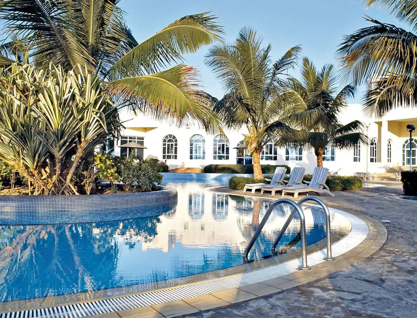 Hilton Salalah Resort OUTDOOR_POOL