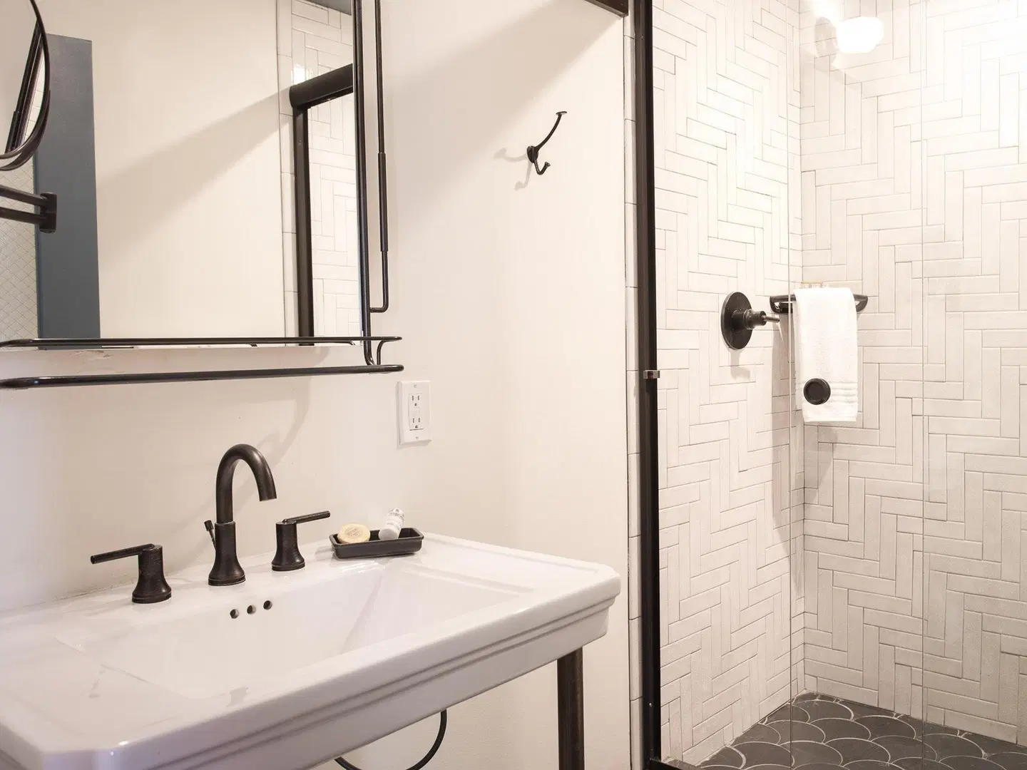 The Old No. 77 Hotel Badezimmer