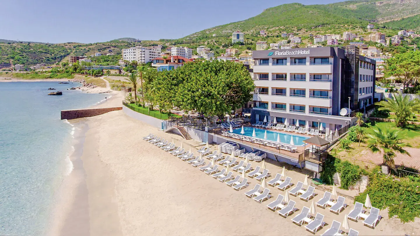 Floria Beach Hotel EXTERIOR