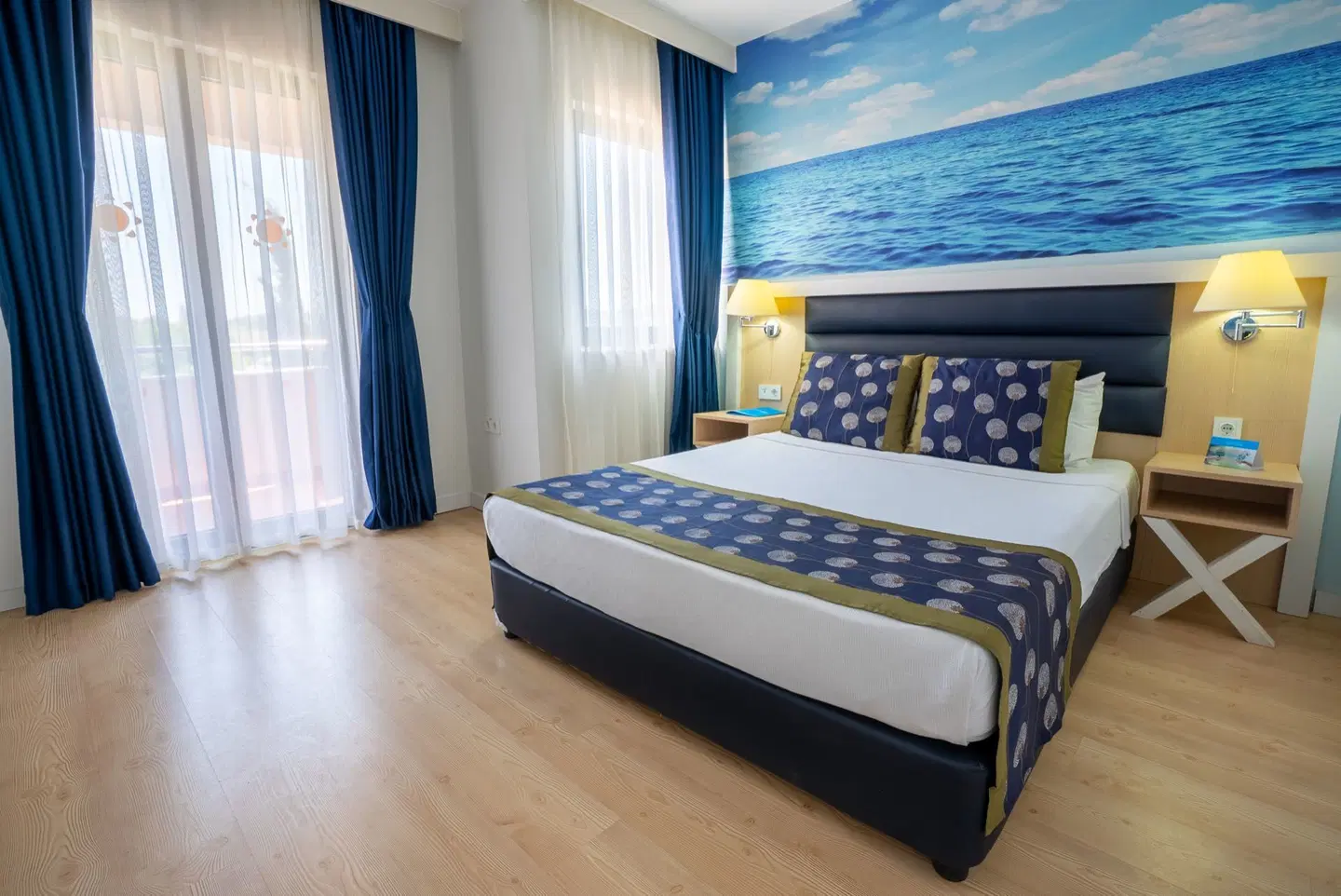 Club Aqua Plaza ROOM_EXAMPLE