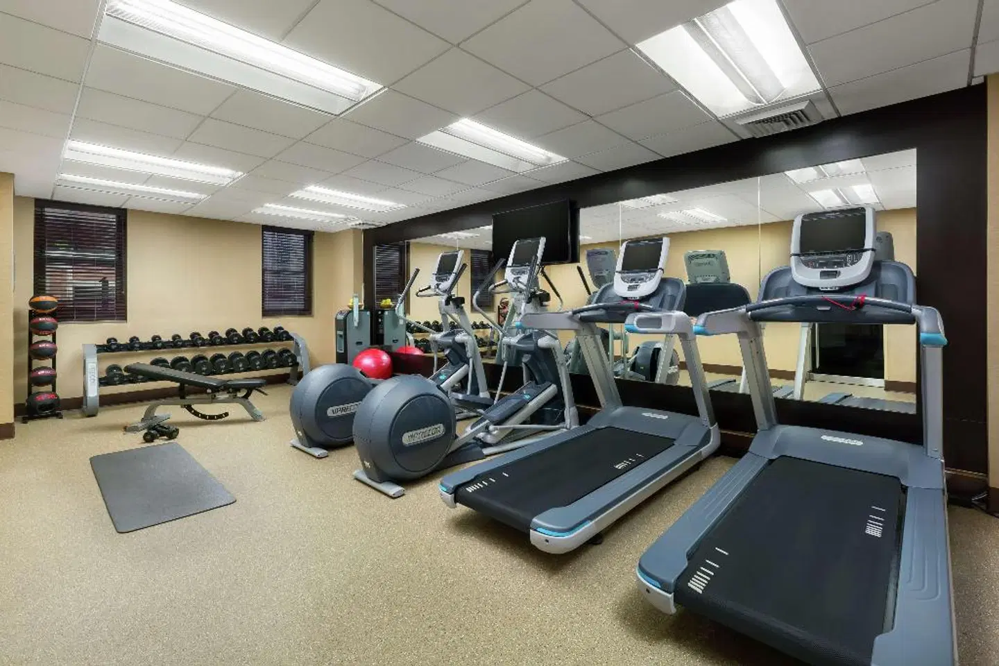 Hilton Garden Inn Times Square SPORTS_AND_LEISURE