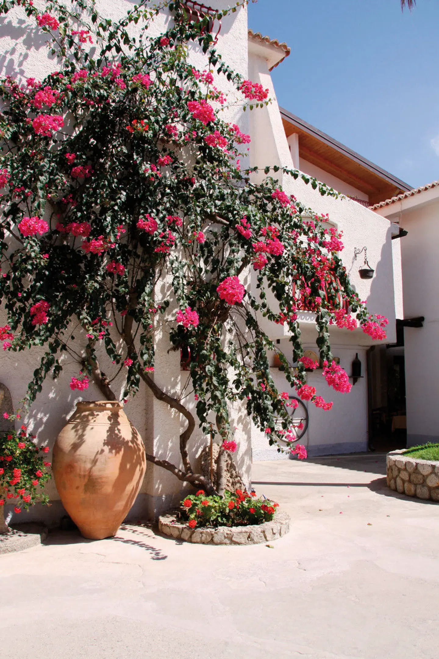 Residence Costa Azzurra PEOPLE