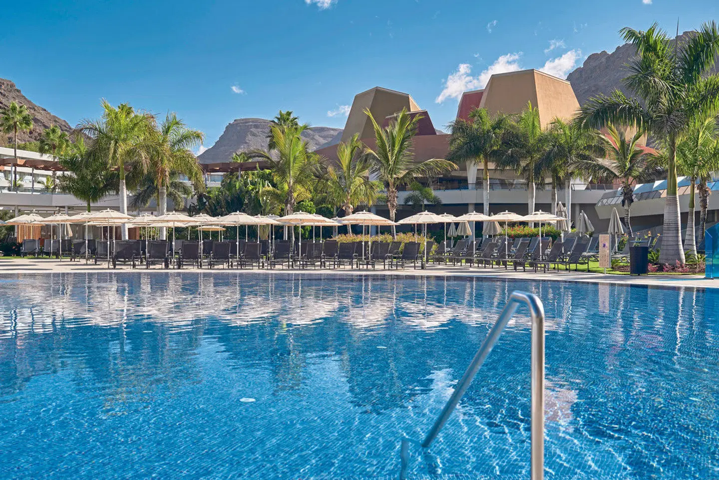 Radisson Blu Resort & Spa Gran Canaria Mogán OUTDOOR_POOL