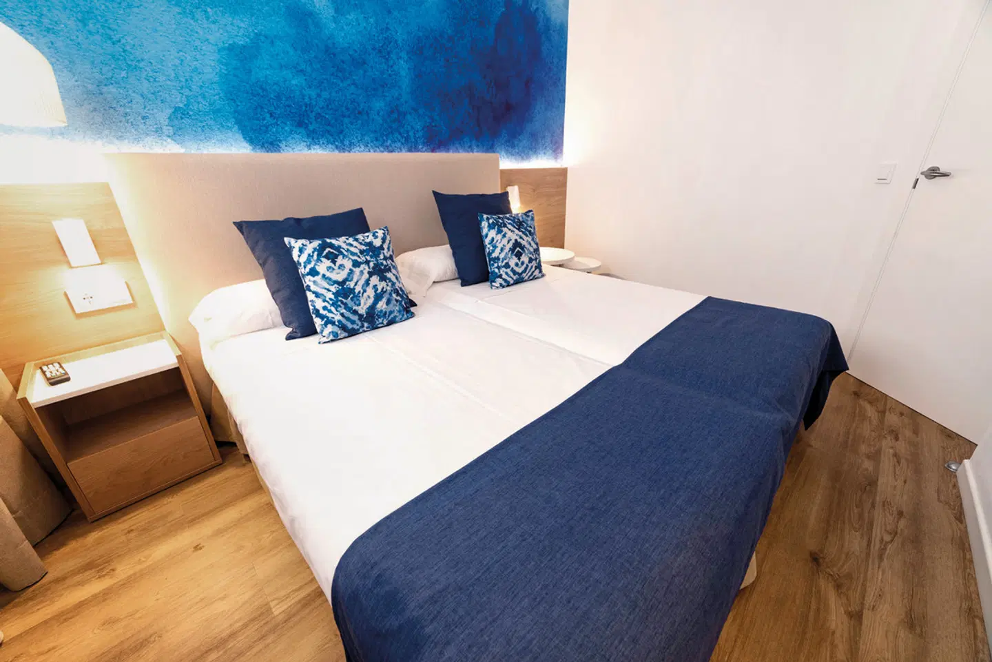 Parque Nereida Suites ROOM_EXAMPLE