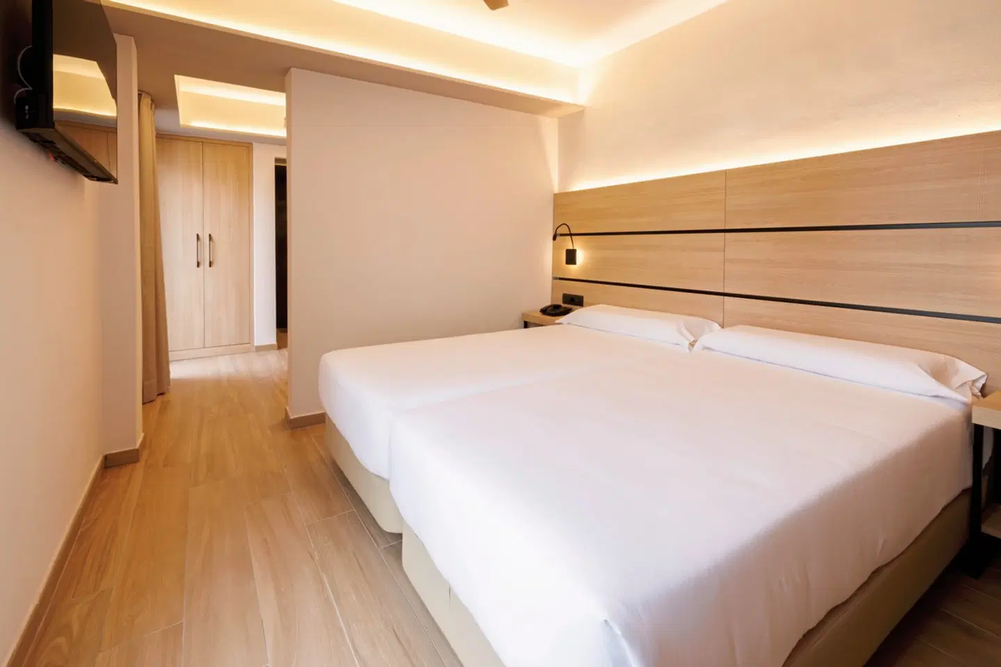 Mynd Yaiza ROOM_EXAMPLE