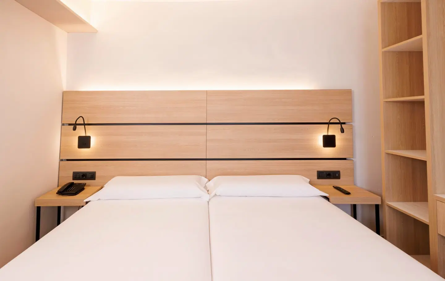 Mynd Yaiza ROOM_EXAMPLE