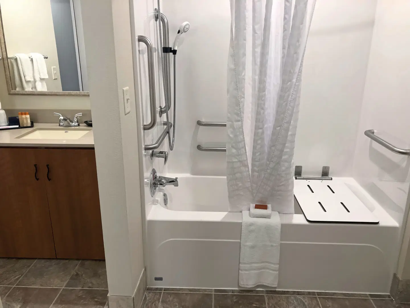 Aspen Suites Hotel Homer Badezimmer