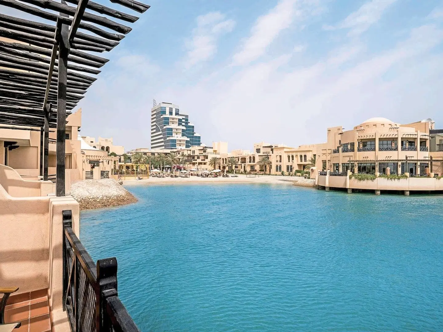 Novotel Bahrain Al Dana Resort Strand