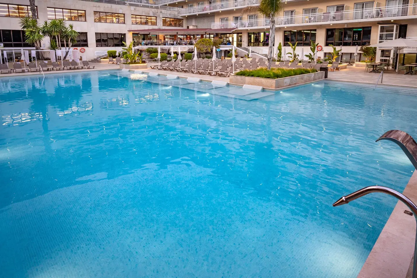 GHT Oasis Park & Spa OUTDOOR_POOL