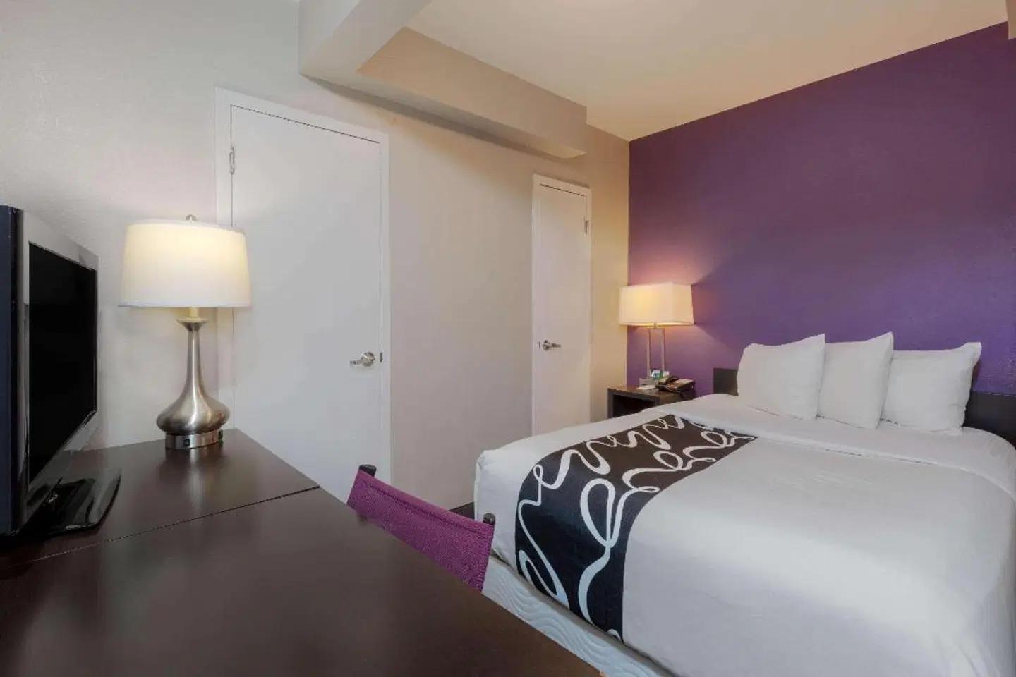 La Quinta Inn & Suites by Wyndham New York City Central Park ROOM_EXAMPLE