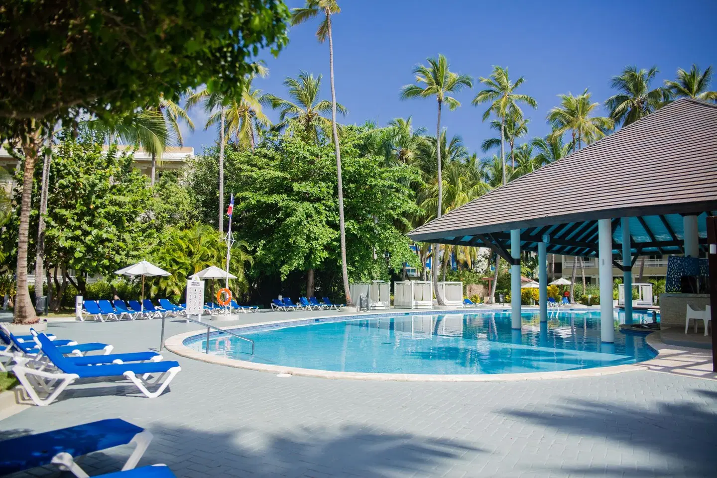 Vista Sol Punta Cana Beach Resort & Spa OUTDOOR_POOL