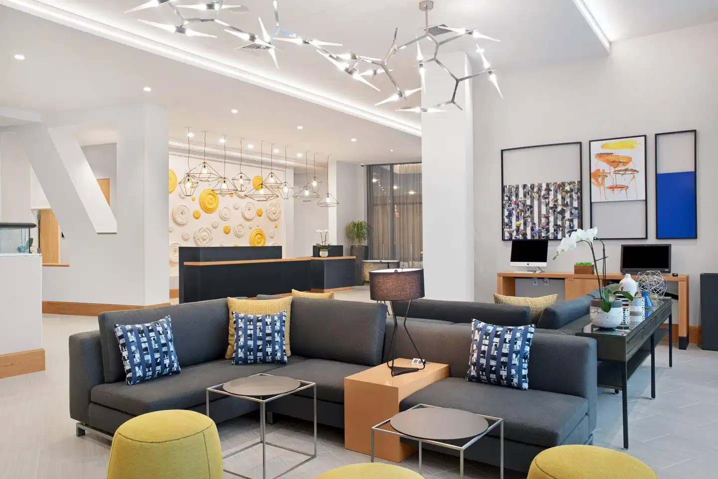 Courtyard by Marriott Boston Downtown/North Station Lobby