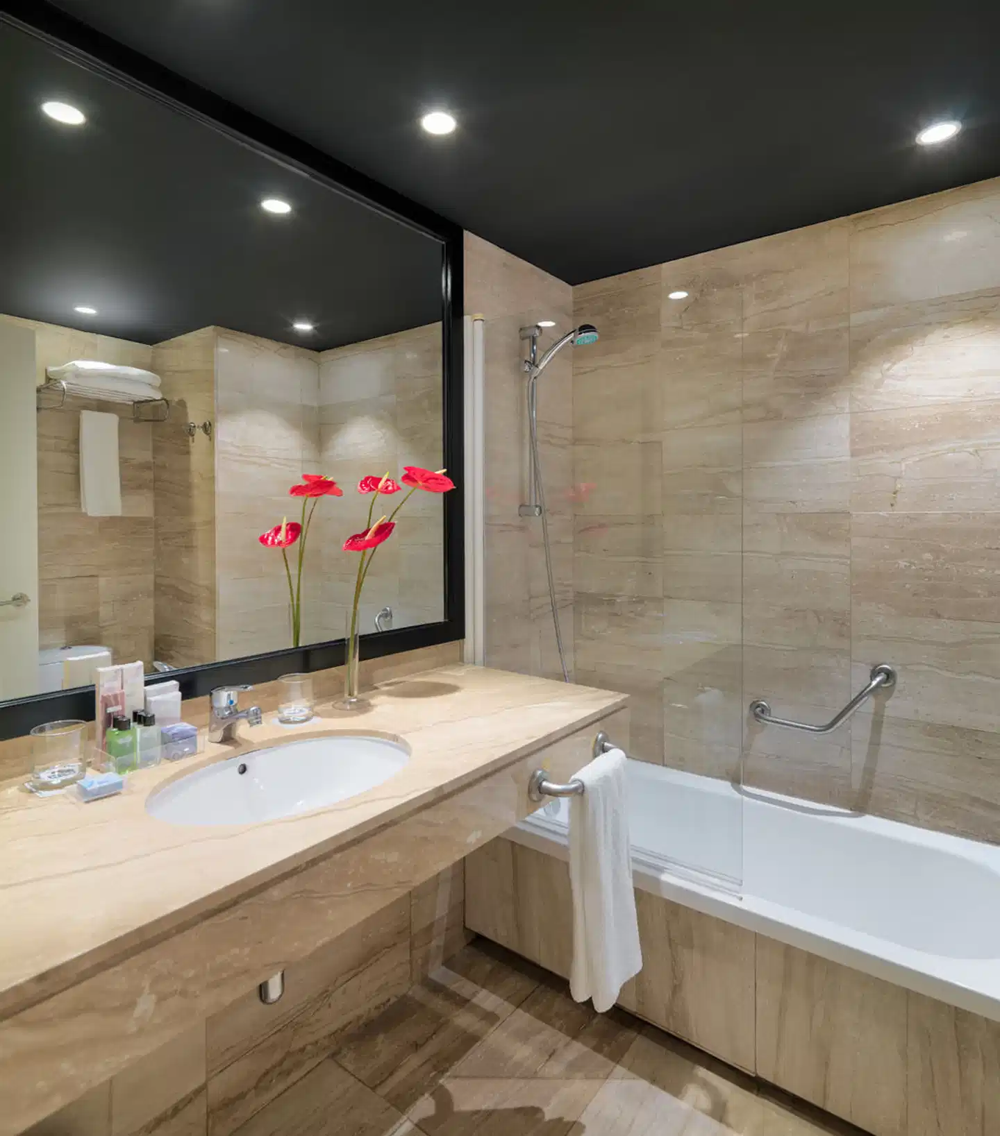 H10 Itaca Badezimmer