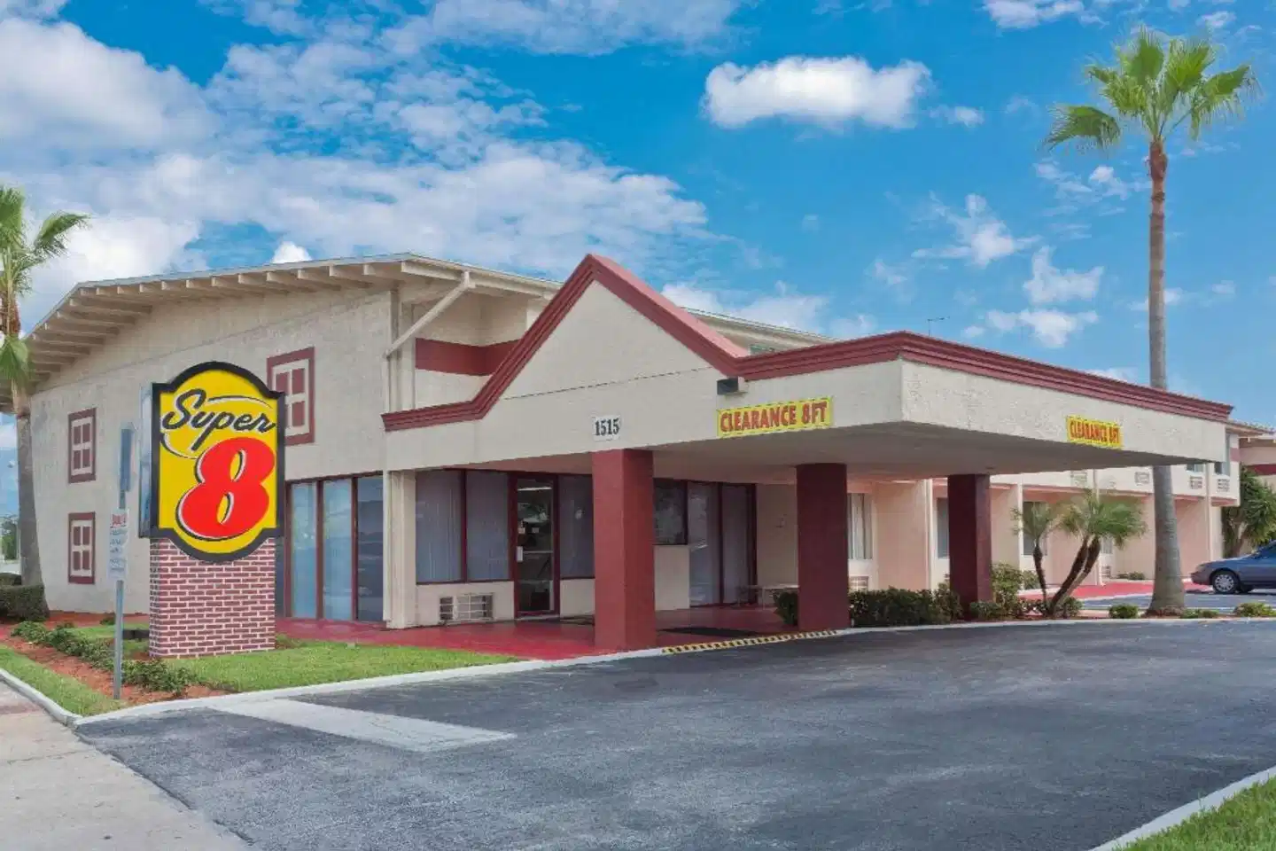 Super 8 by Wyndham Los Angeles-Culver City Area Aussenansicht