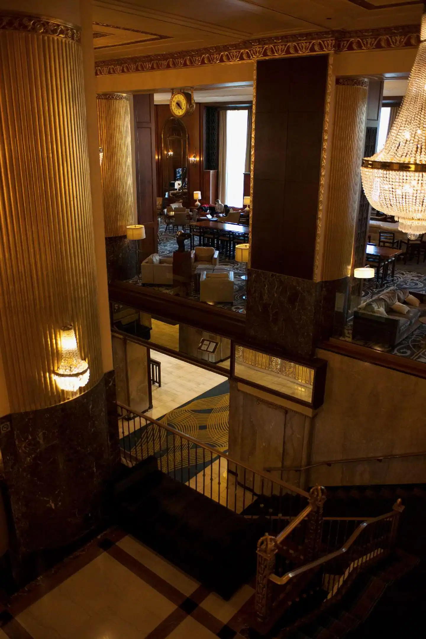 Hilton Milwaukee Bar