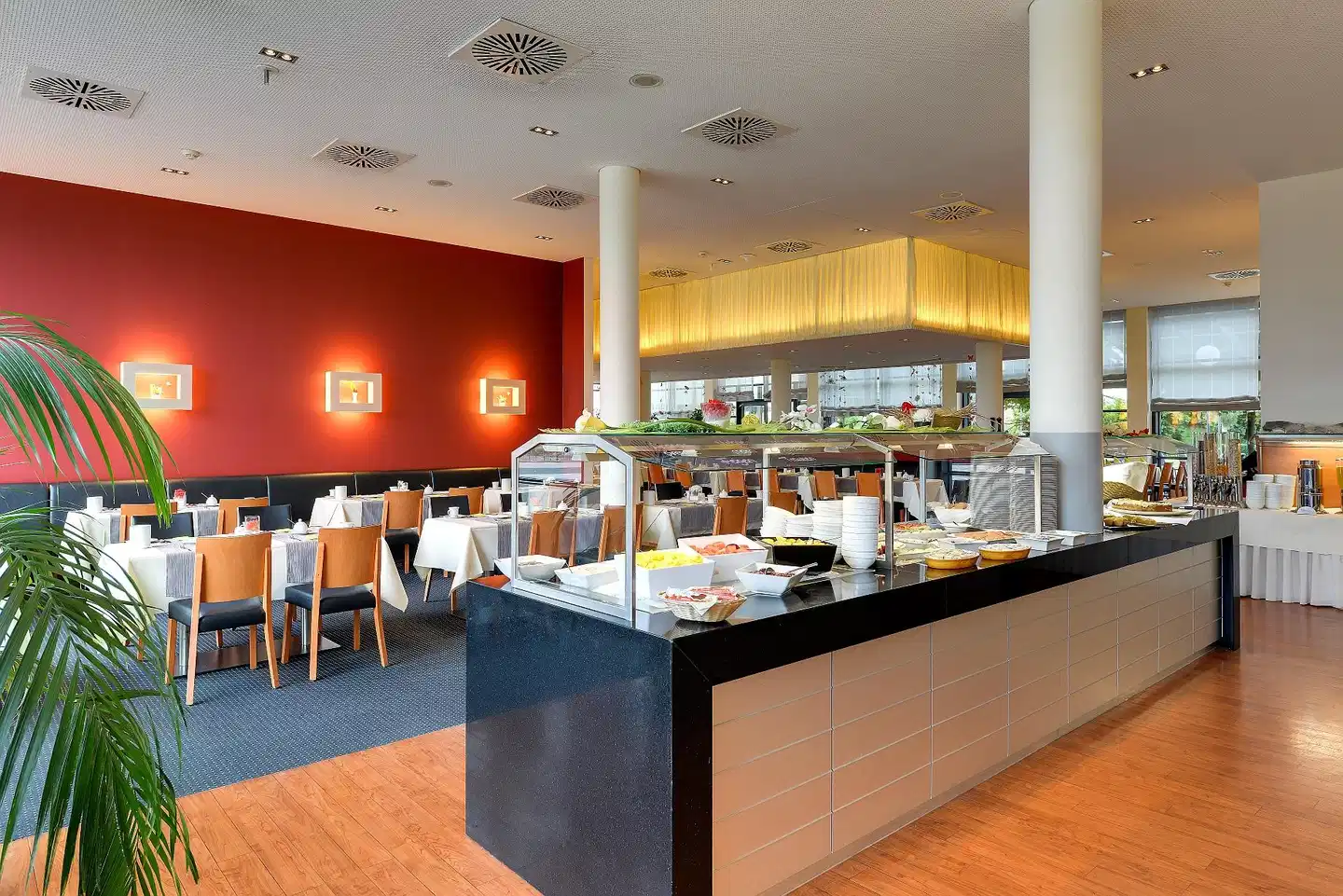 Ramada Herzogenaurach Herzo-Base Restaurant