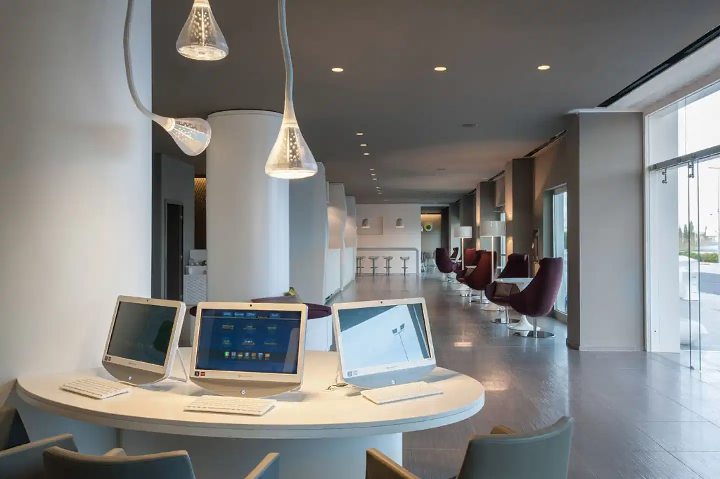 8Piuhotel Lobby