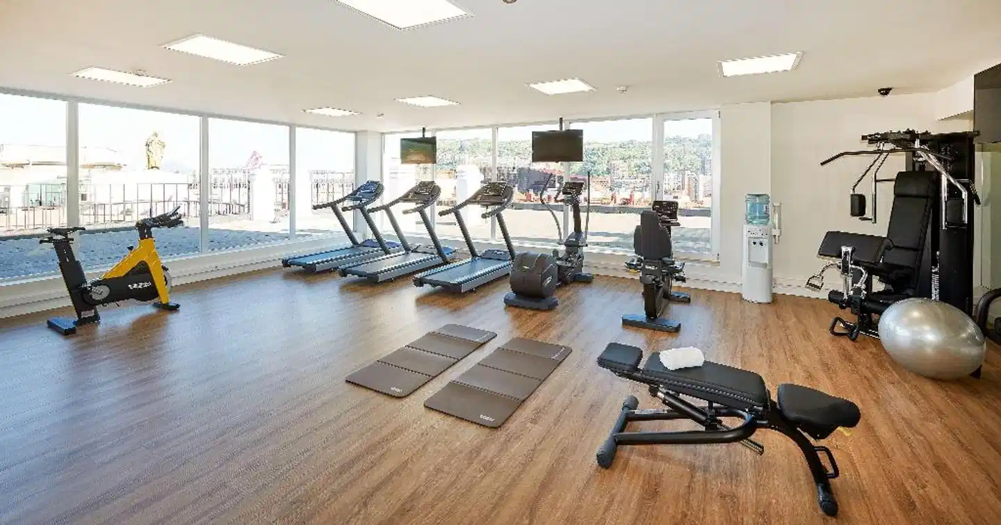 NH Collection Villa de Bilbao Sport und Entertainment