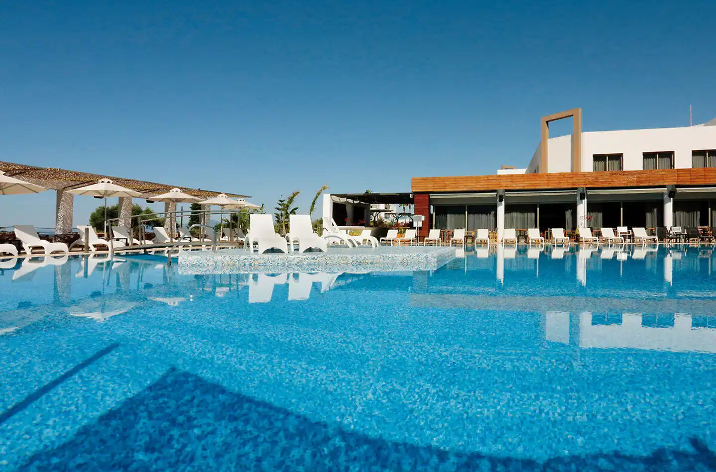 Elite City Resort Pool