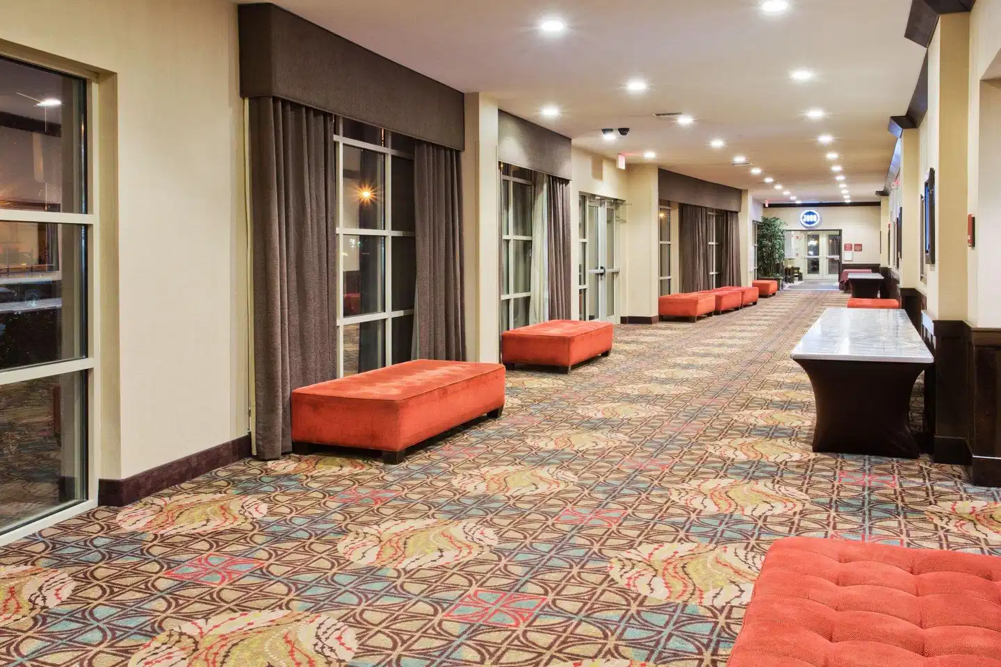 Crowne Plaza Anchorage-Midtown Lobby