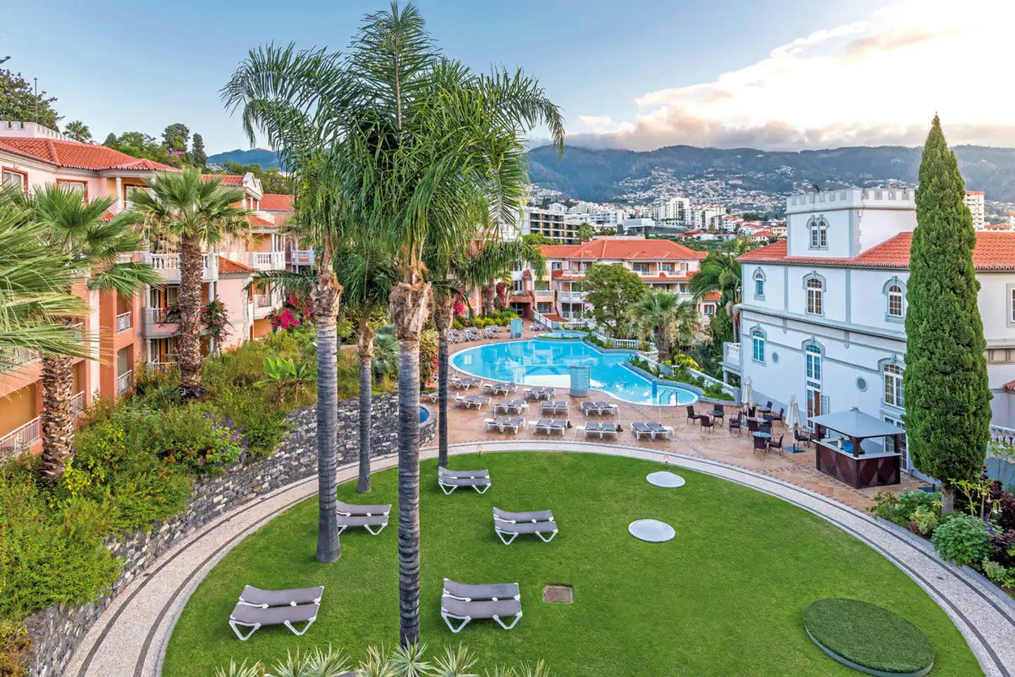 Pestana Miramar Garden & Ocean Hotel Aussenansicht
