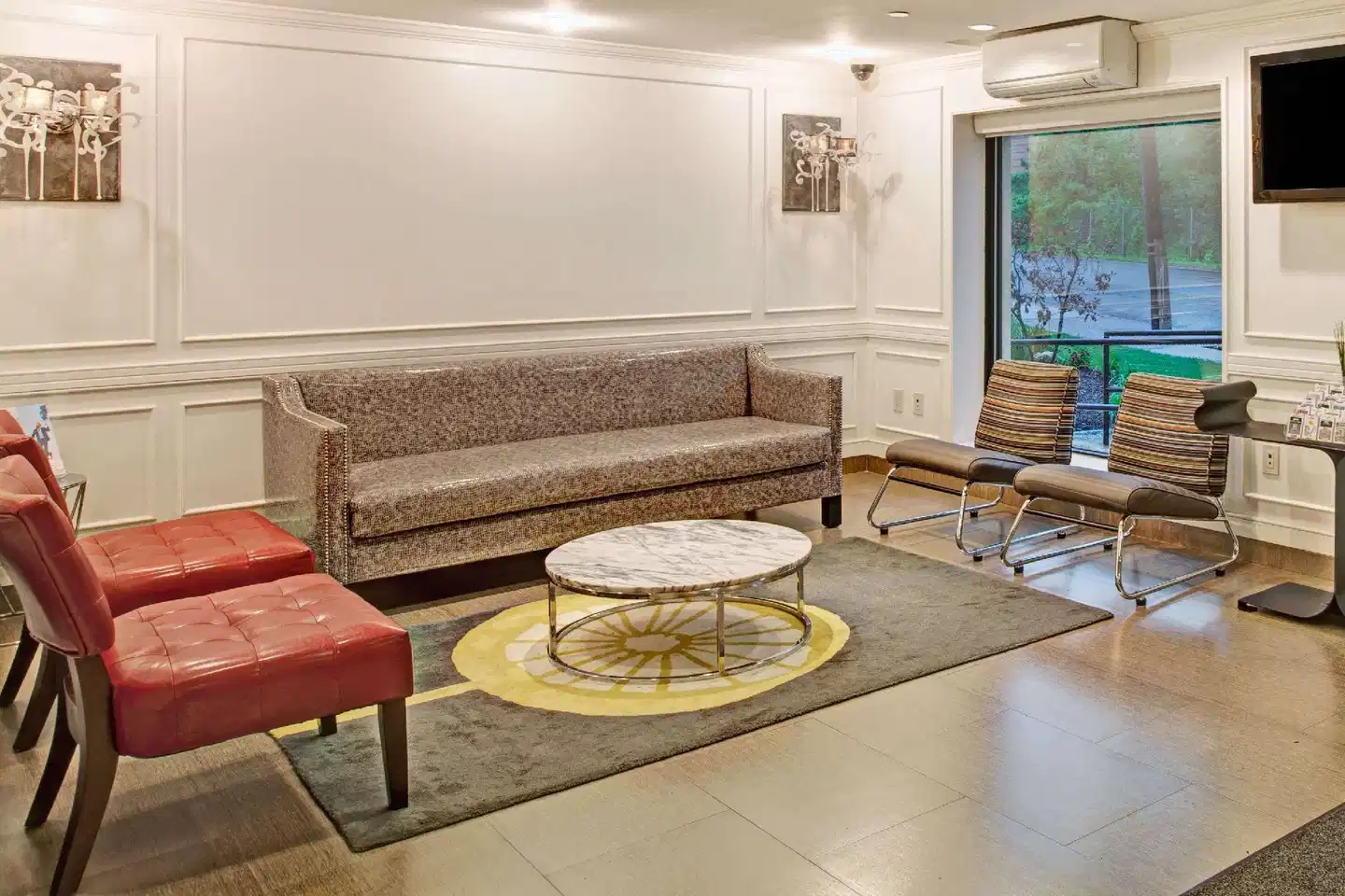 Ramada by Wyndham Staten Island Lobby