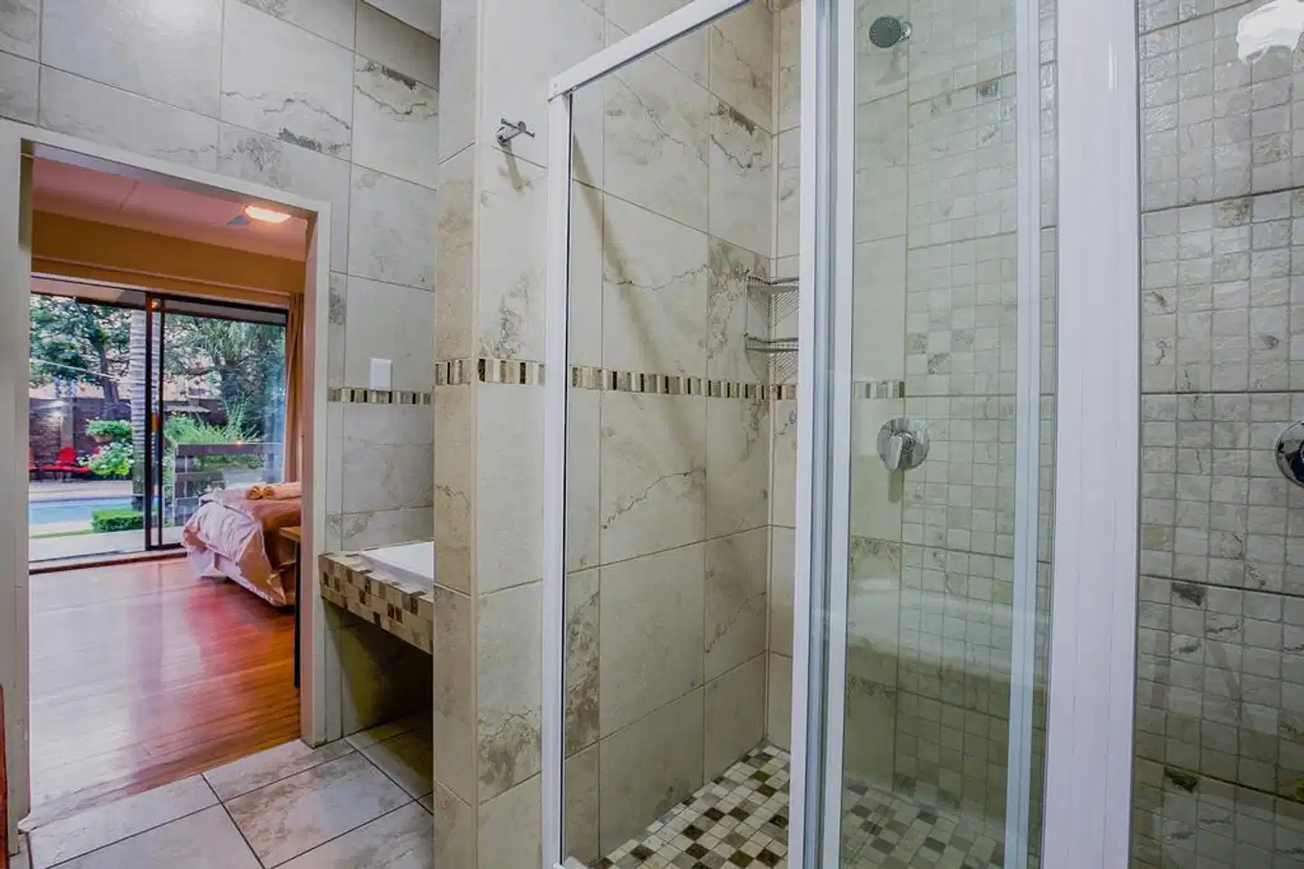 Sunrock Guesthouse Badezimmer