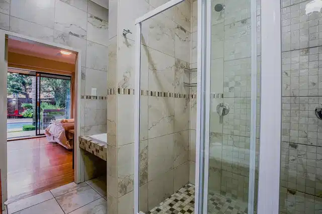 Sunrock Guesthouse Badezimmer