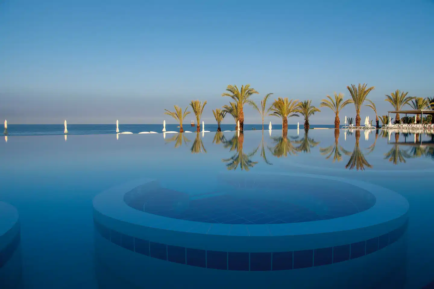 Tsokkos King Evelthon Beach Hotel & Resort Pool