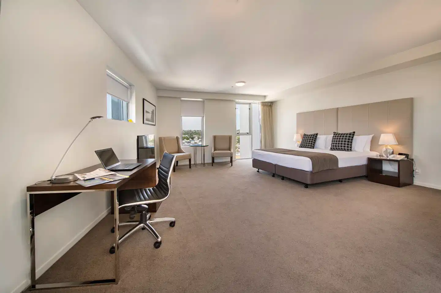 Empire Apartment Hotel Sport und Entertainment
