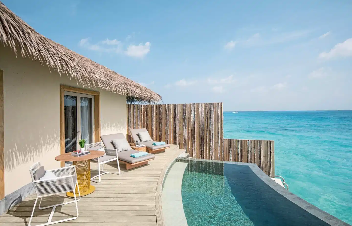 InterContinental Maldives Maamunagau Resort Terrasse