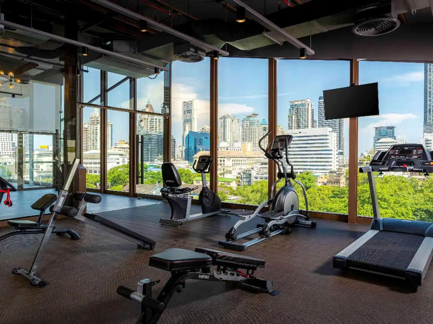 ibis Styles Bangkok Silom Sport und Entertainment