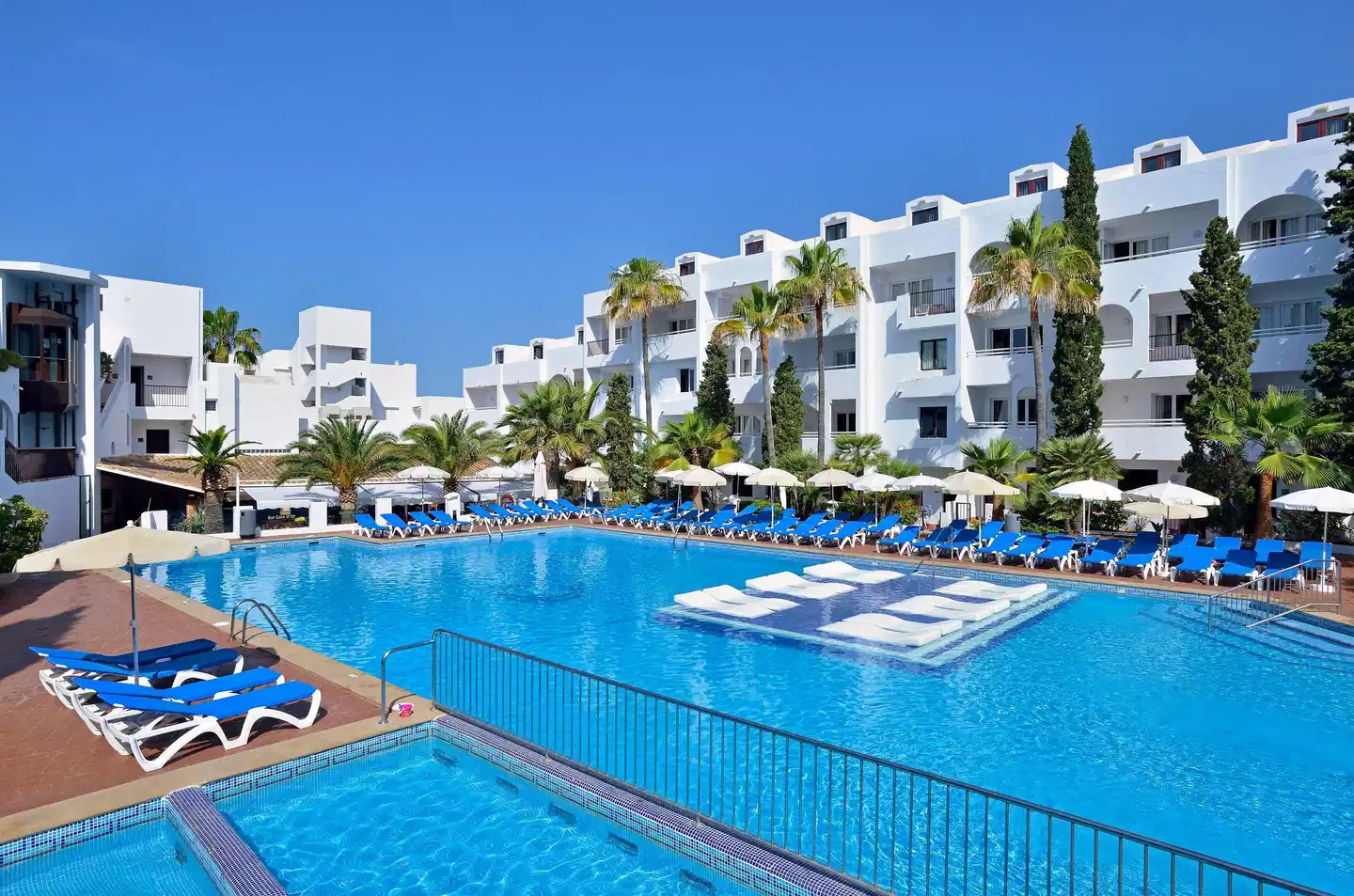 Sol Cala d'Or Apartamentos Pool